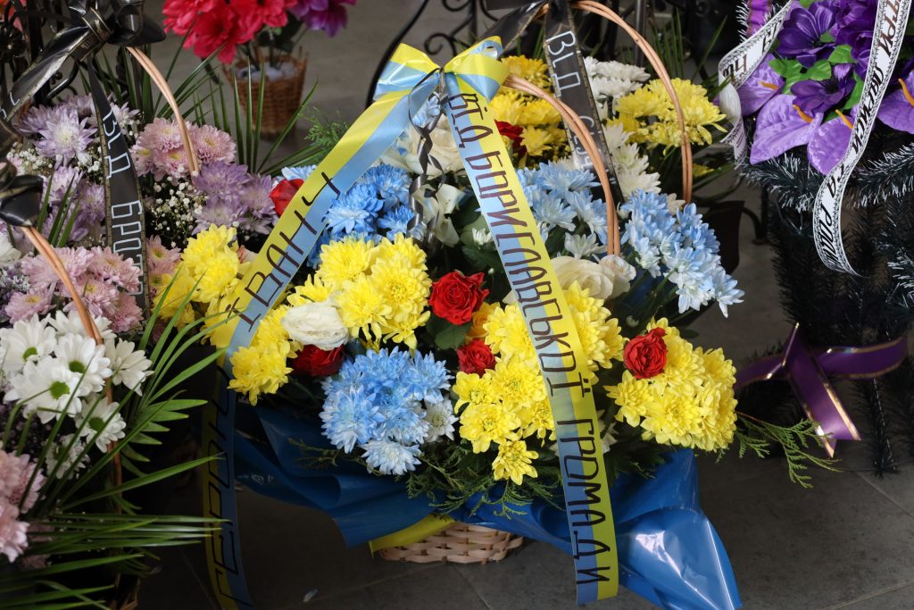 Похоронний вінок , квіти